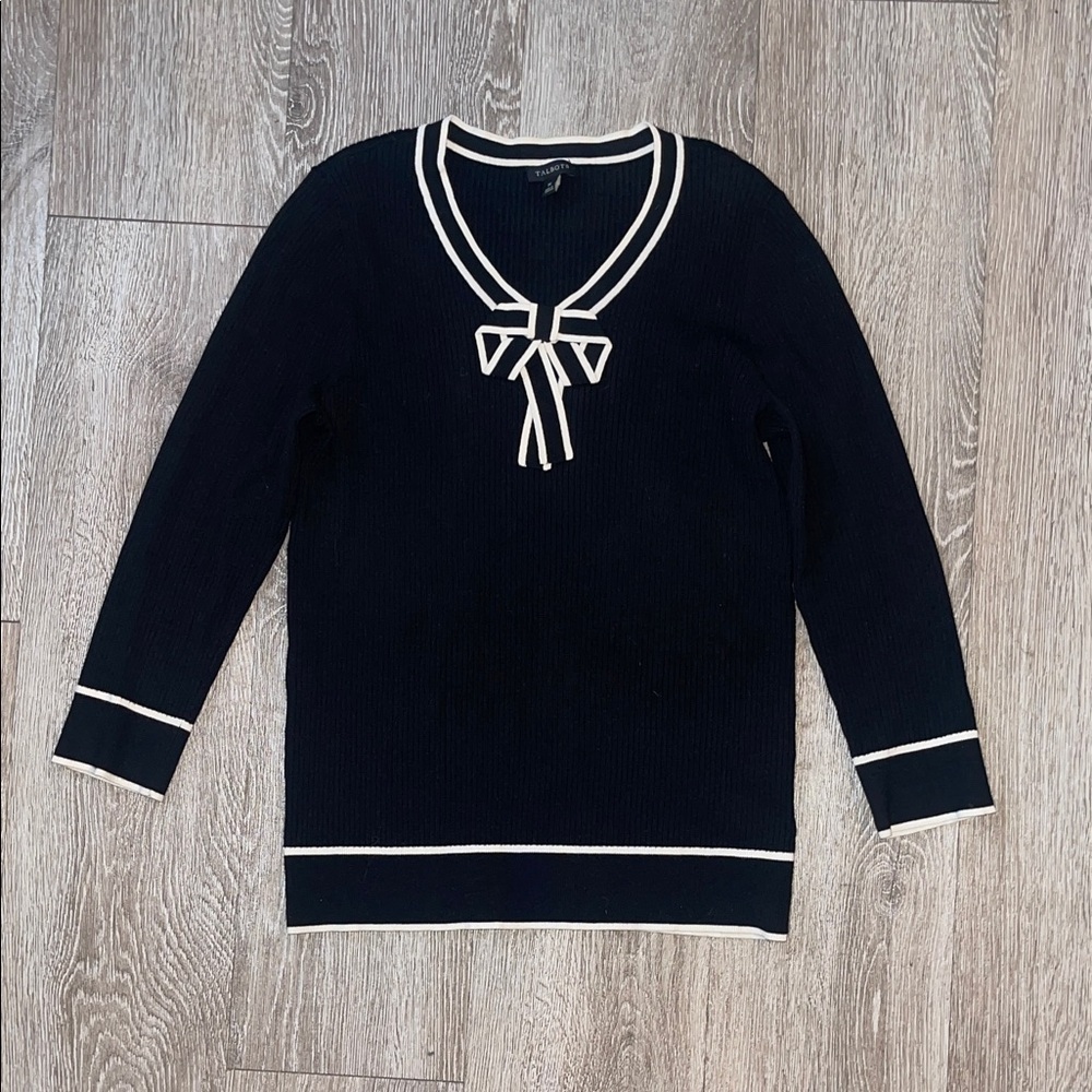 Talbots Black Knit Top with Cream Accents bow minimalist size medium business